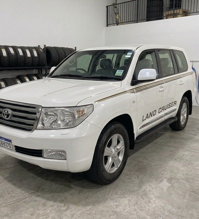 Paint Correction & Detailing 2015 Toyota Land Cruiser VXR Qatar